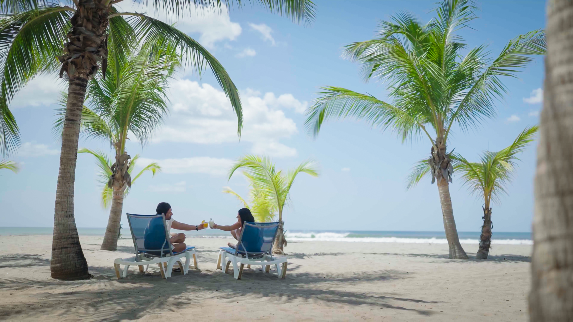 A couple at Barcelo Montelimar Nicaragua with Voyages Aqua Terra