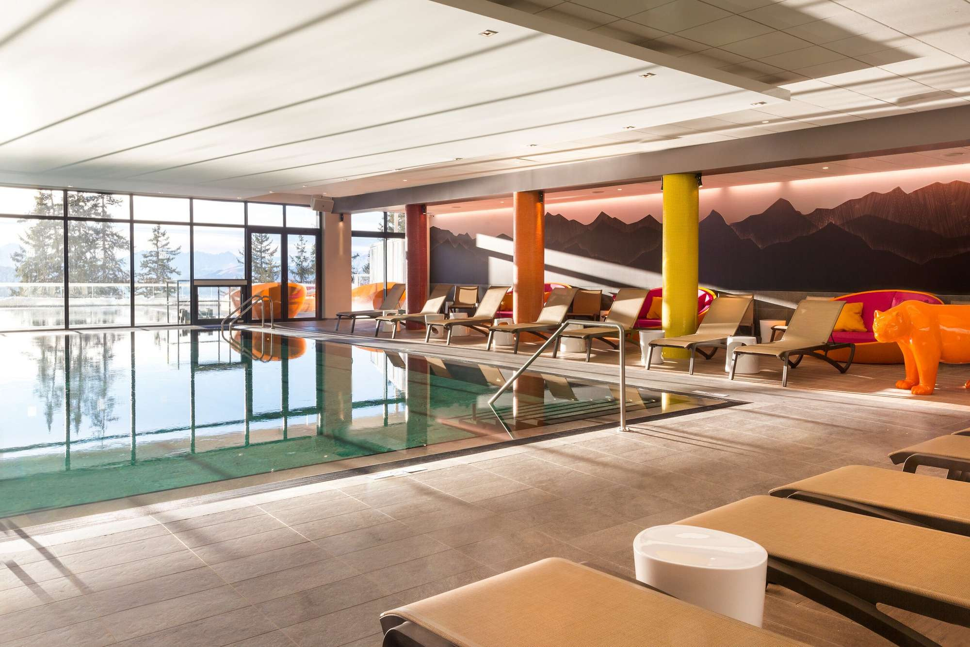 Piscine intérieure