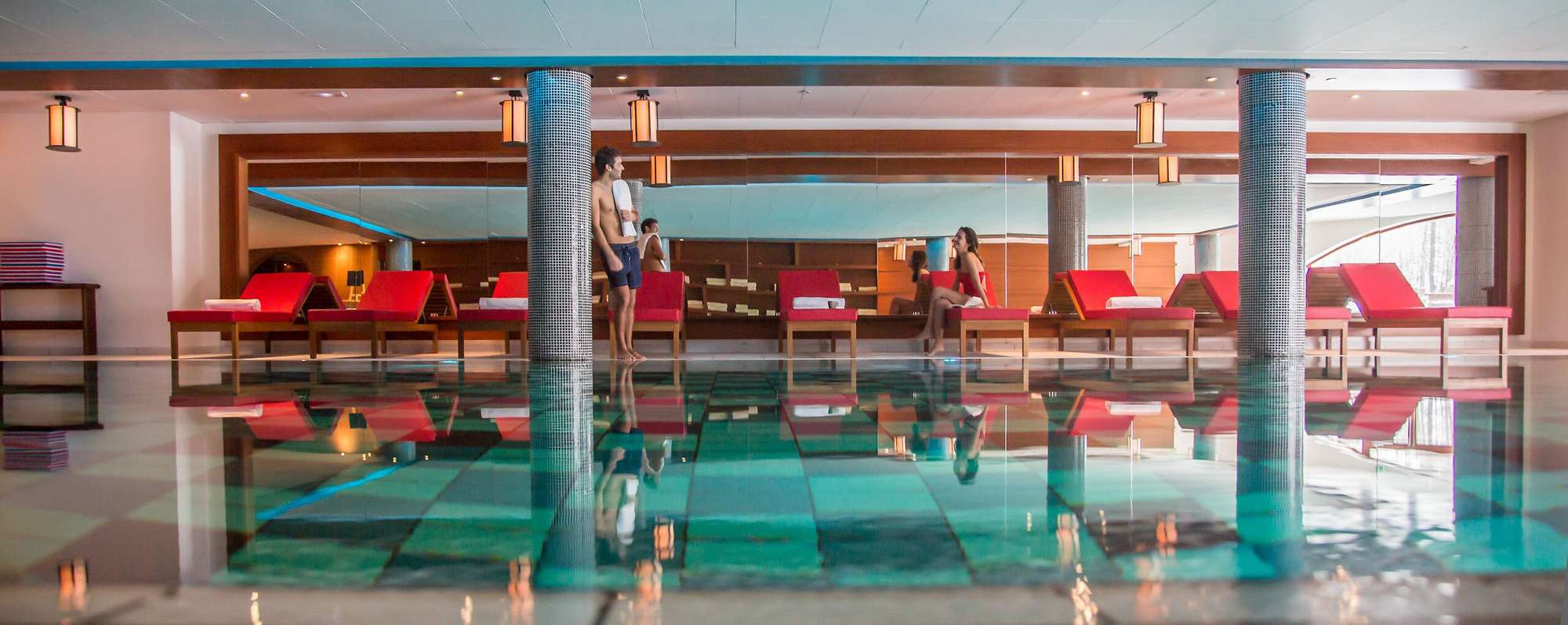 Piscine interieure