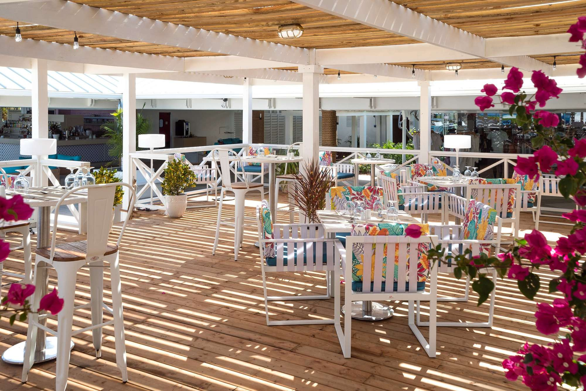 Terrasse restaurant Sharkies