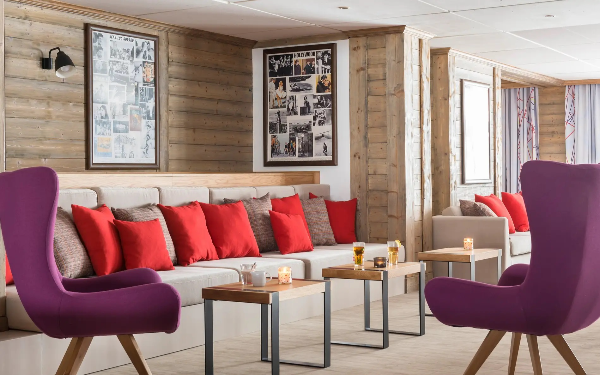  Bar at Club Med Arcs Extrême