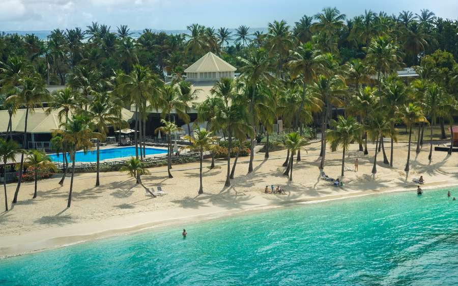 Piscine et plage