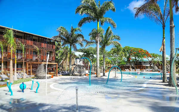 Piscine au Club Med La Pointe aux Canonniers