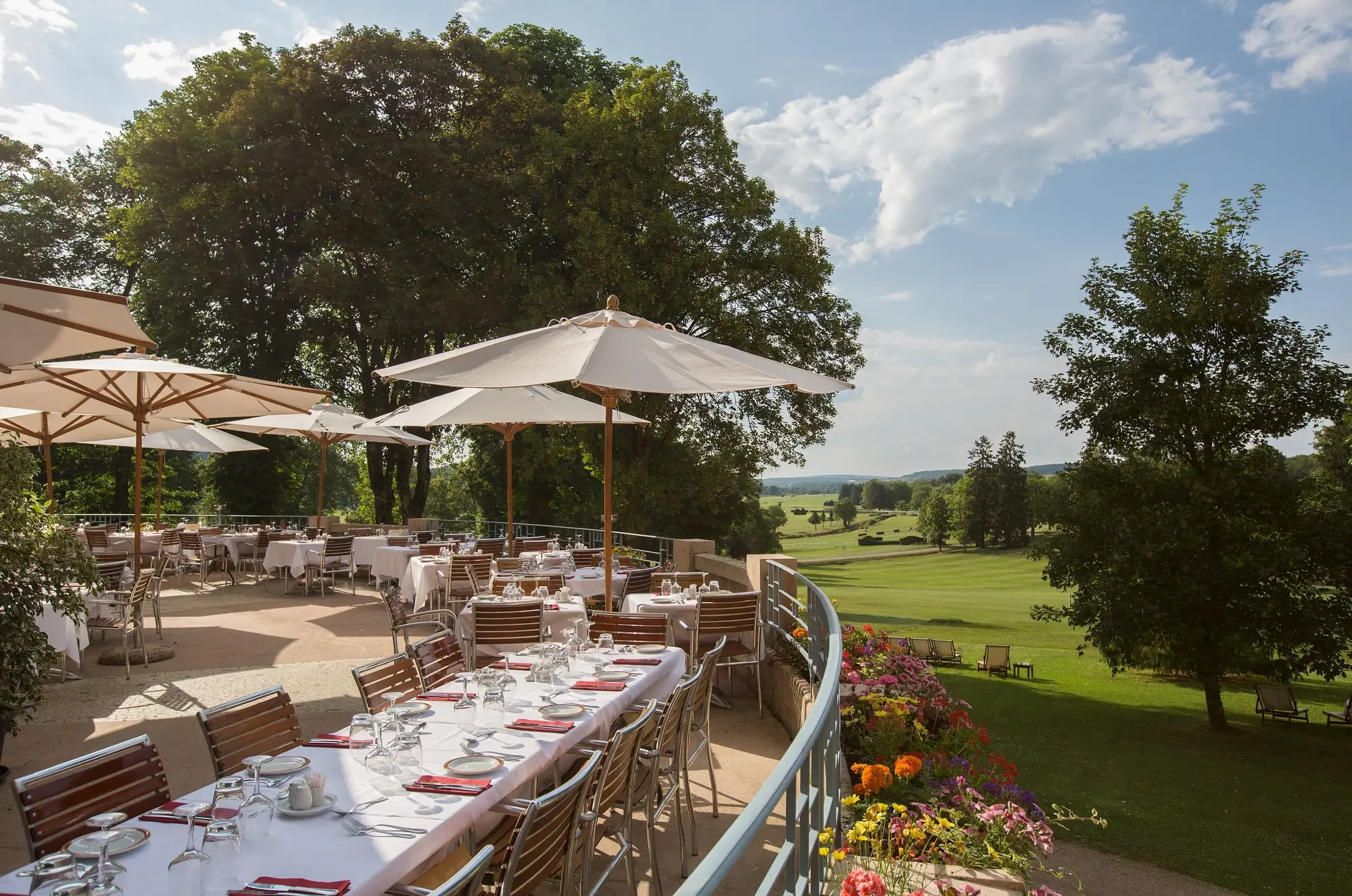Restaurant au Club Med Vittel Golf Ermitage, France