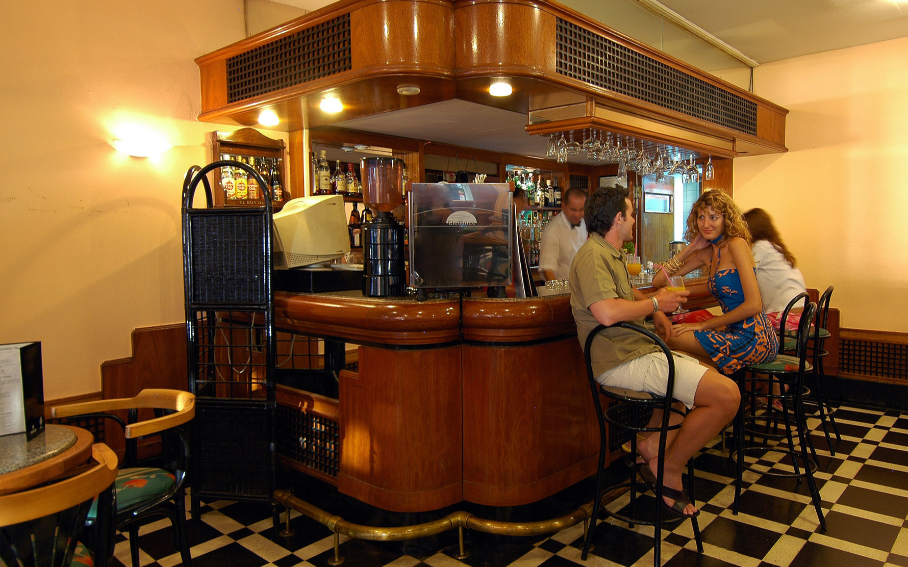 Lobby bar