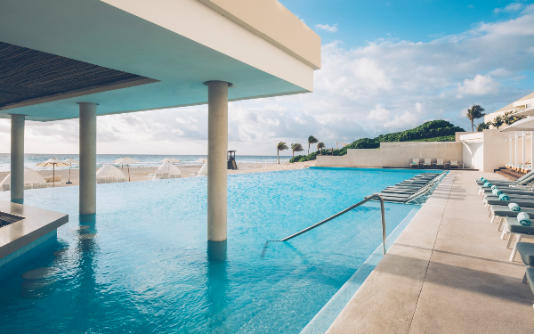 Piscine au Coral Level at Iberostar Selection Cancun