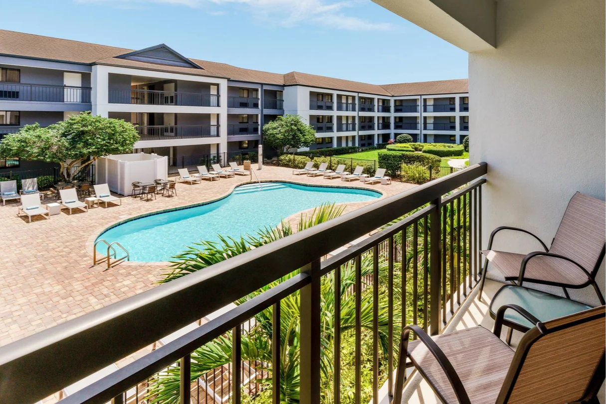 Piscine au Courtyard by Marriott Lake Buena Vista at Vista Centre