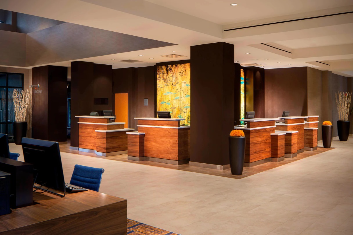 Hall au Courtyard by Marriott / Marriott Village Hotels