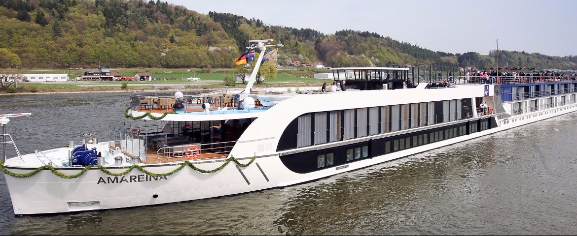 Cruise Ama AmaWaterways AmaReina ship