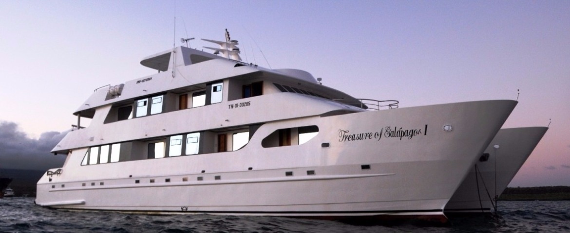 Cruise AVA Avalon Waterways Treasure of Galapagos ship