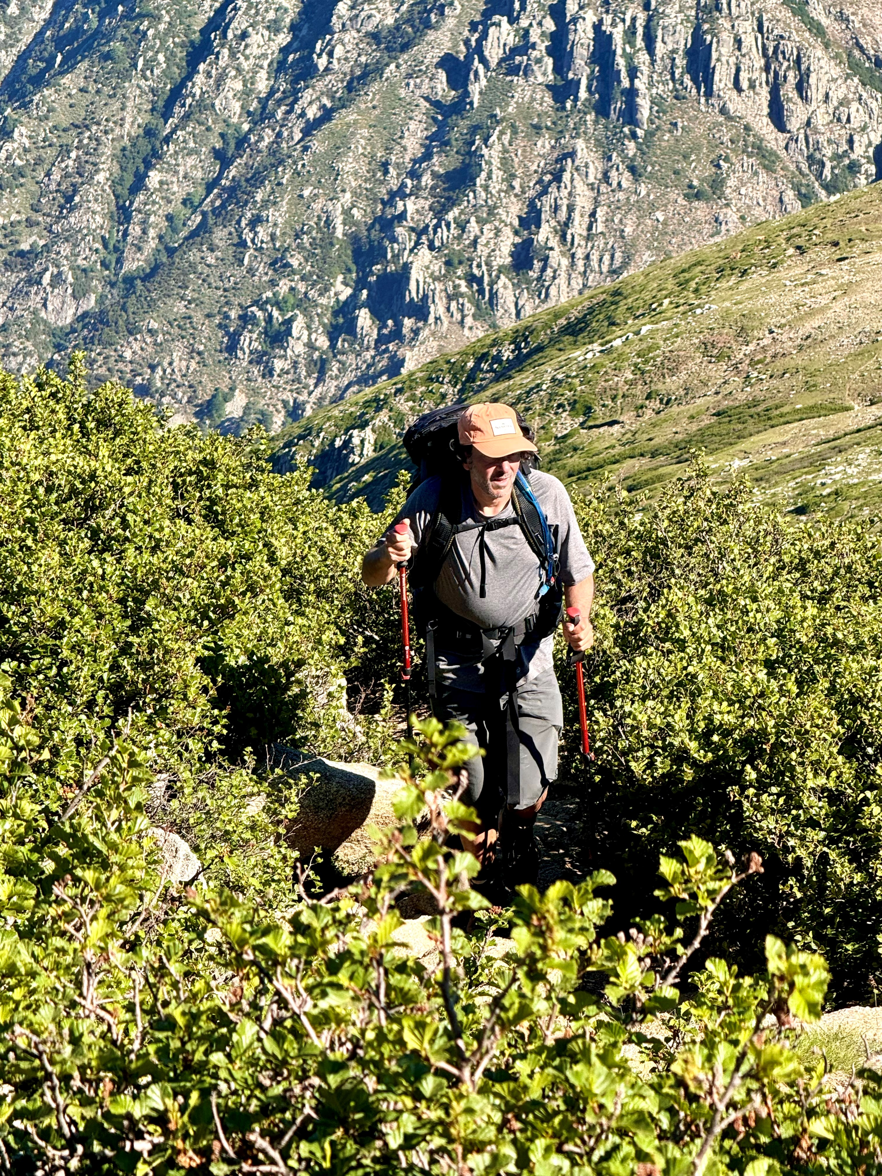 Montée abrupte Montée abrupte