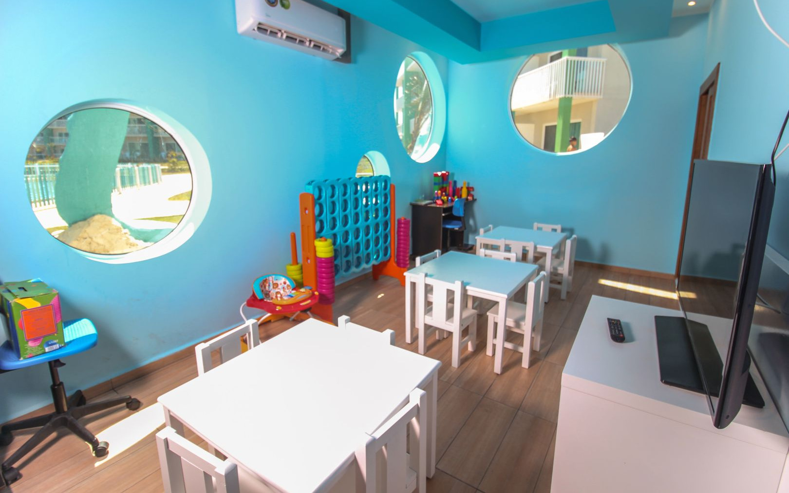 Kids club