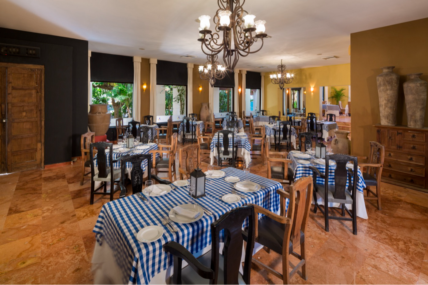 Grand Oasis Tulum Riviera Riviera Maya in Mexico Dos Lunas Italian Restaurant