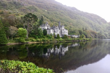 L'abbaye de Kylemore situé dans un décor enchanteur