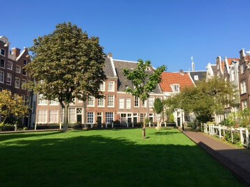 Le Begijnhof, minuscule quartier enclavé dans la ville