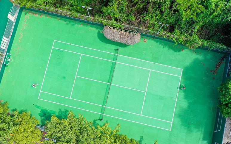 Tennis court