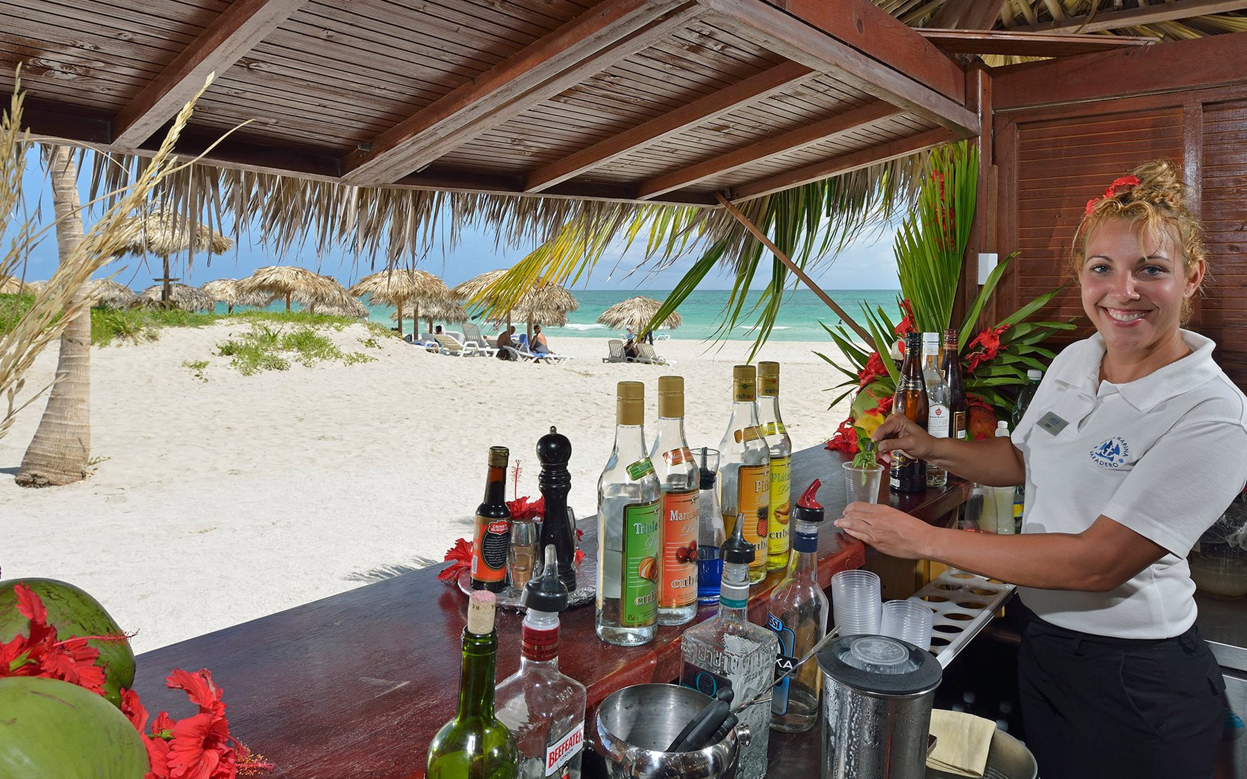 Las Brisas bar