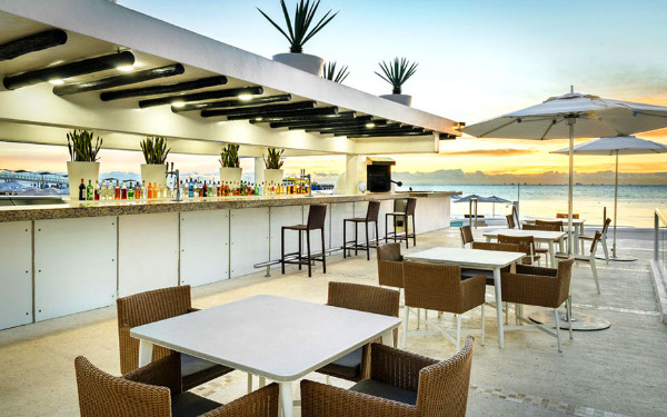 Deck bar