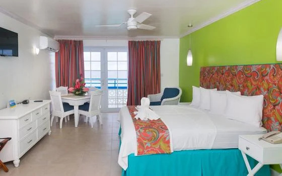 Oceanfront junior suite