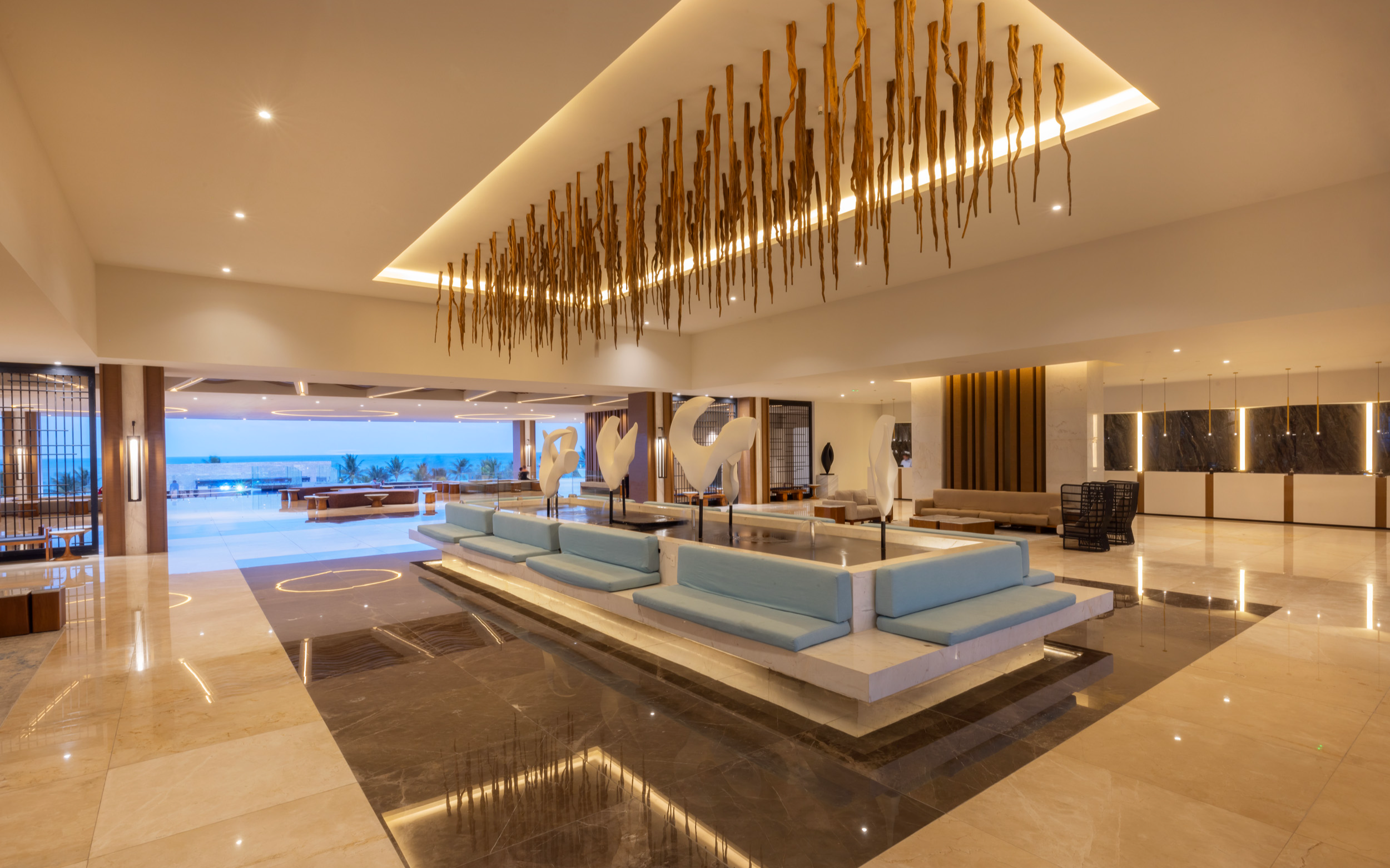 Lobby at Royalton Splash Riviera Cancun, An Autograph Collection All-Inclusive Resort