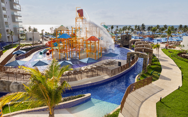 Piscine au Royalton Splash Riviera Cancun