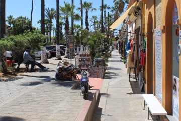 San Jose Del Cabo side walk 