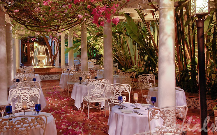 ALL dining venues at Sandals Royal Bahamian - REVIEWED! - YouTube