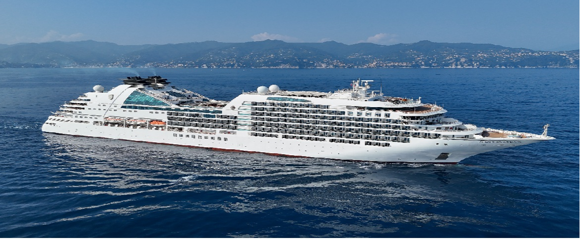 Seabourn Ovation.