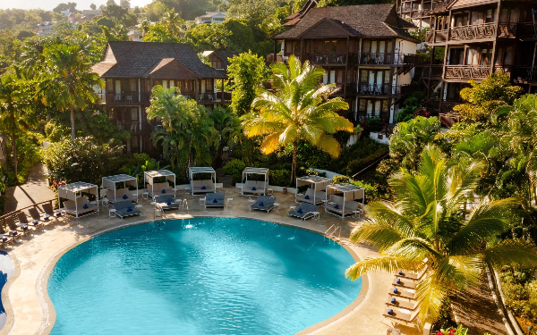 Piscine au Zoetry Marigot Bay Marigot Bay Resort and Marina